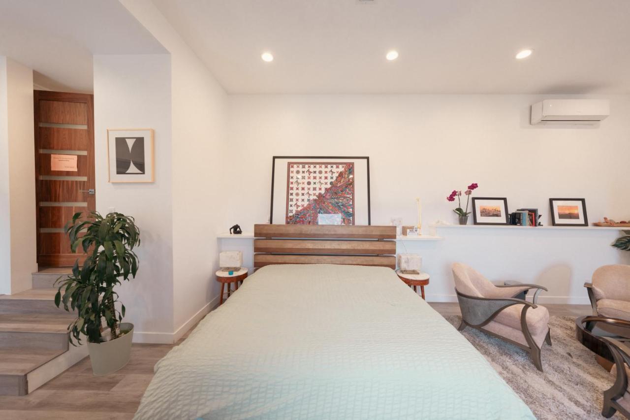 Stunning View Hollywood Hills Guest House Лос-Анджелес Экстерьер фото